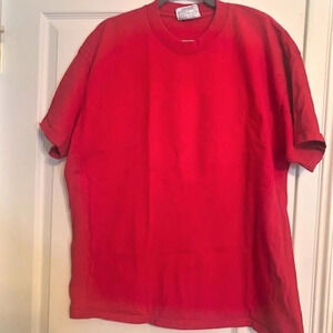 ‎"Seasons Greetings" embossed tshirt XL